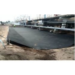 Ģeomembrāna HDPE 2.0mm 5.3m*90m/100m (477m2/530m2) Ģeomembrāna HDPE 2.0mm 5.3m*90m/100m (477m2/530m2)